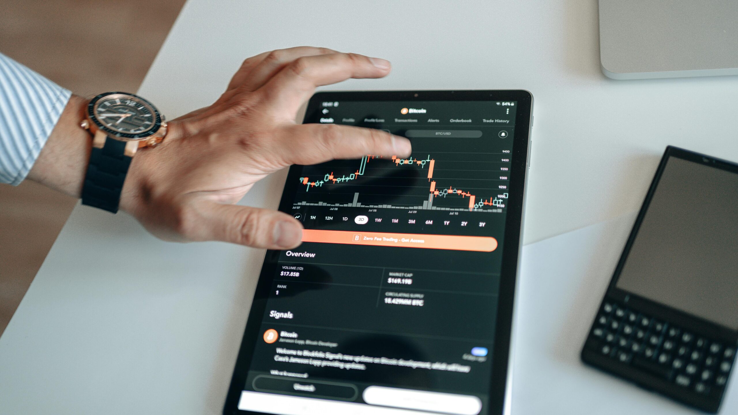 Crypto Bar vs Other Crypto Platforms: Pros and Cons